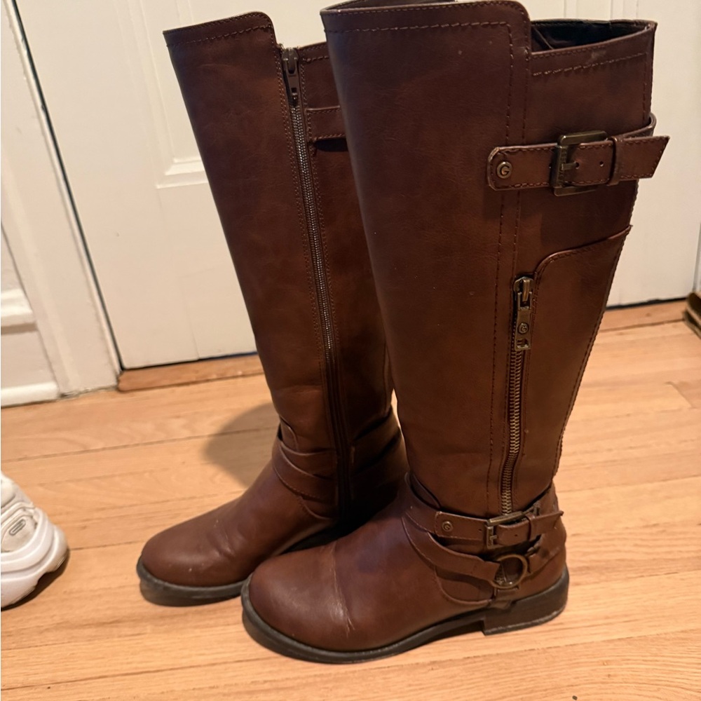 Guess women’s 7.5 brown leather boots
